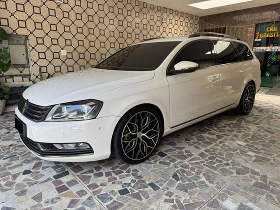 VOLKSWAGEN PASSAT VARIANT 2.0 TSI 16V 211CV GASOLINA 4P AUTOMÁTICO VOLKSWAGEN PASSAT VARIANT 2.0 TSI 16V 211CV GASOLINA 4P AUTOMÁTICO